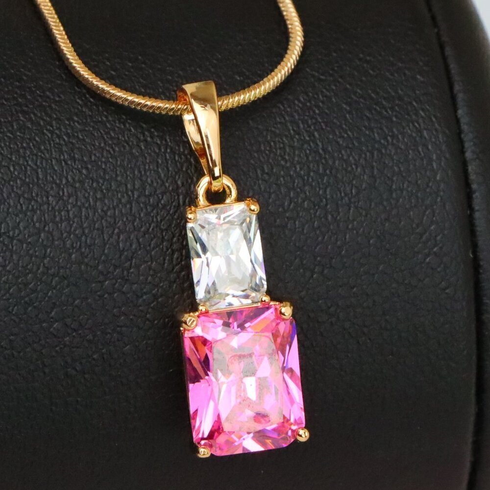 "Chic Pink Pendant in Gold-Plated Brass – Feminine and Elegant Look, XPPT1808